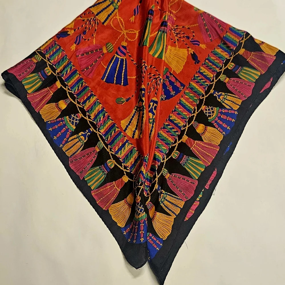 Jacqueline Ferrar Silk Scarf Size 30”x30” Multicolored Tassel Floral Silk scarf